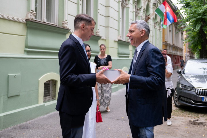 Magyarország és Szerbia egyaránt áldozata Brüsszel önkényének és ostobaságának