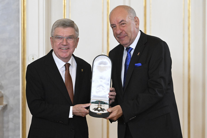 A Magyar Érdemrend nagykeresztjét kapta Thomas Bach