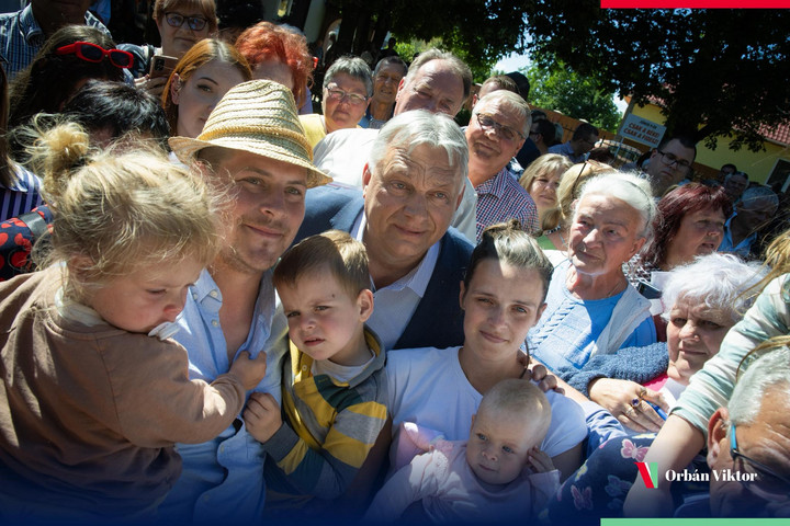 Fotó: Facebook/Orbán Viktor Orbán Viktor: Ha valaki gyermeket vállal, még anyagilag is járjon jobban!