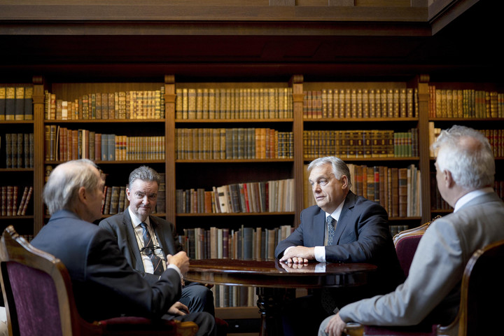 Hivatalos látogatáson Orbán Viktornál