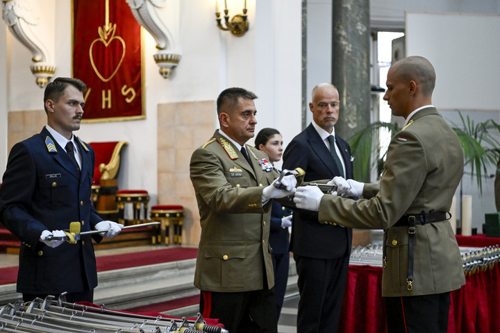 Fotó: MTI/Purger Tamás Szalay-Bobrovniczky Kristóf: Mindig voltak hősök közöttünk