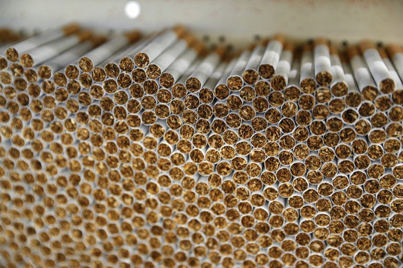Illegális cigarettagyárat lepleztek le az erdélyi Szebenben