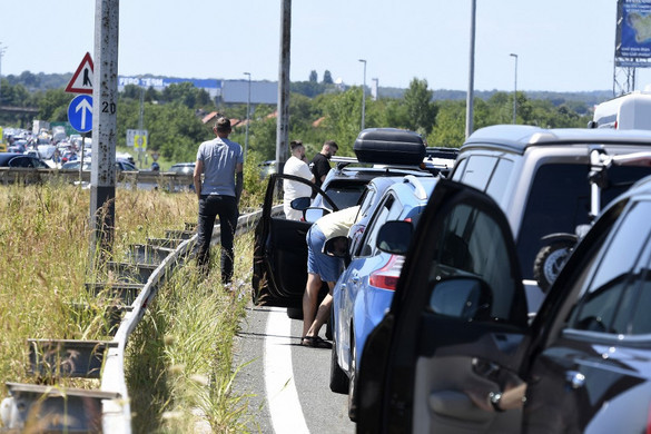 Pécsen és Eszéken át is mehetünk a tengerpartra