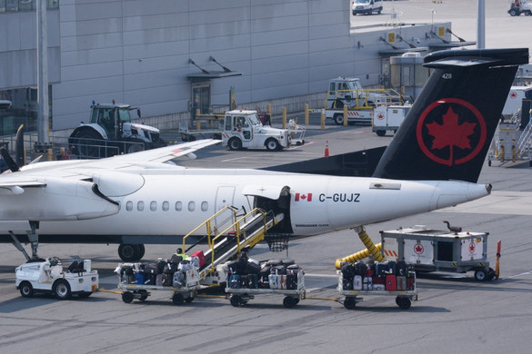 Az Air Canada újraindítja a járatokat
