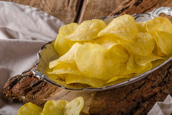 A chips és a nasik ugyanolyan függőséget okoznak, mint az alkohol és a dohány