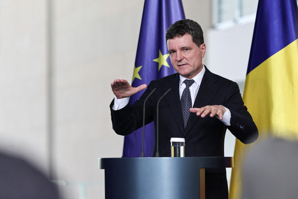 A román államfő üdvözölte a tűzszünetet