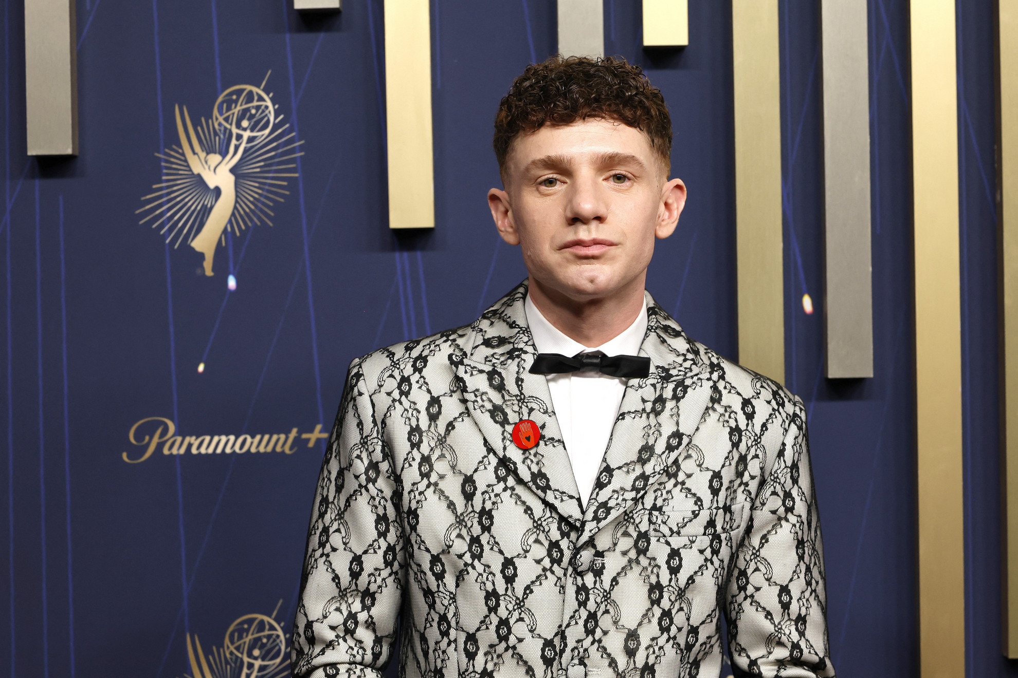 Fotó: Getty Images via AFP/Frazer Harrison Chris Perfetti részt vesz a 77. Primetime Emmy-díjátadón a Peacock Színházban, 2025. szeptember 14-én, Los Angelesben, Kaliforniában