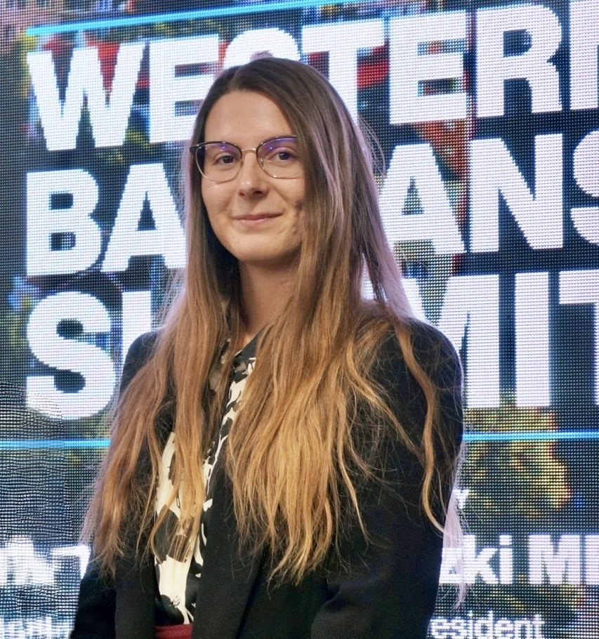 Viola Cintia: A amerikai stratégiai párbeszéd felfüggesztése nem jelenti a kapcsolatok megszakítását Koszovóval