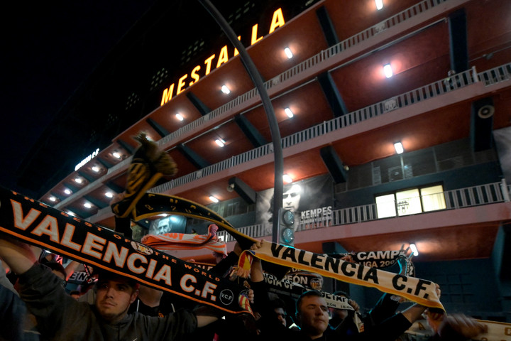 Fotó: AFP/Jose Jordan Elhalasztották a Valencia–Oviedo meccset
