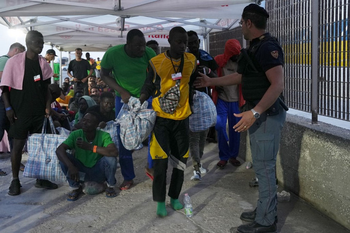 Fotó: AFP/Zakaria Abdelkafi Magyar nőket erőszakoltak meg az illegális migránsok Olaszországban