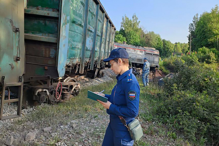 Fotó: AFP/Handout/Moscow Interregional Transport Prosecutor's Office Az ukrán különleges erők "felrobbantják az orosz utánpótlási vasútvonalakat"