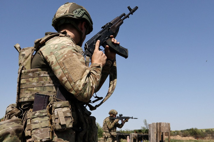 Fotó: AFP/65th Mechanized Brigade of Ukrainian Armed Forces/Andriy Andriyenko Elképesztő számokat közölt Szirszkij