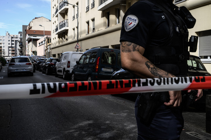 Brutális késelés Lyonban: kerekesszékes férfit öltek meg a nyílt utcán