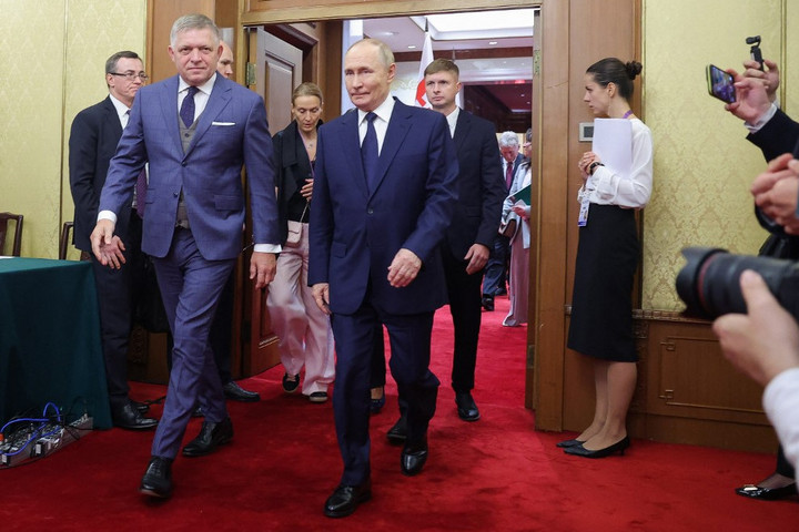 Fotó: AFP/Pool/Maxim Shemetov Pekingben tárgyalt Vlagyimir Putyin és Robert Fico + VIDEÓ