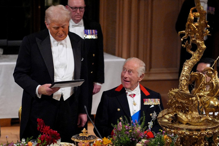 III. Károly király méltatta Trump konfliktusrendezési törekvéseit