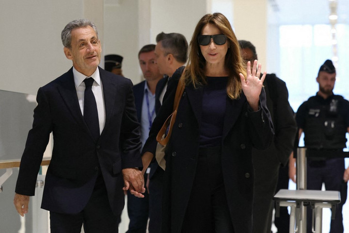 Elítélték Nicolas Sarkozyt