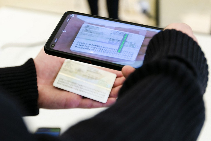 Munkát akarsz, hozd a digitáli személyid!