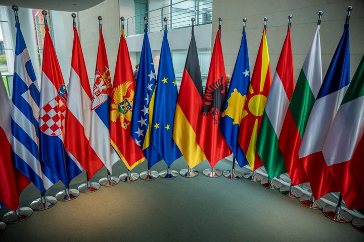 Fotó: AFP/DPA/Michael Kappeler Jobb az ázsiója Moszkvának mint az EU-nak