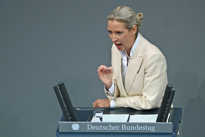 Fotó: AFP/dpa Picture-Alliance/DPA/Niklas Treppner Tényleg meghívták Washingtonba Alice Weidelt?