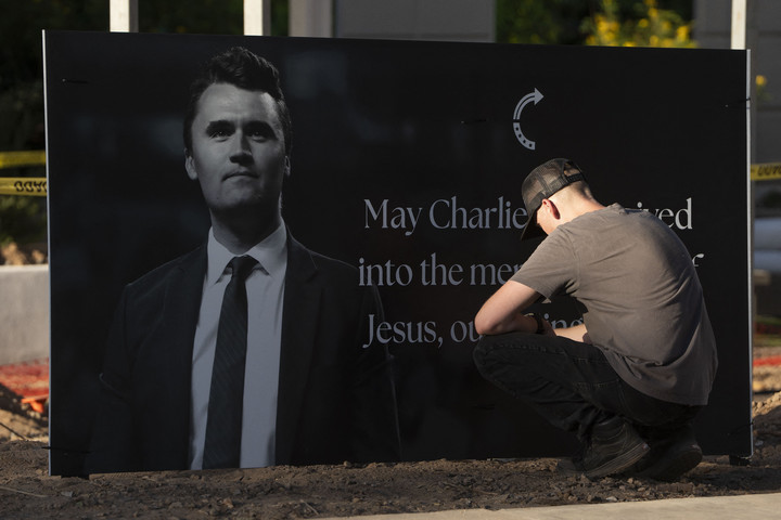 Megtalálhatta az FBI a fegyvert, amivel megölték Charlie Kirköt