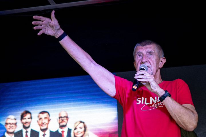 Az ANO vezet, hét párt jutna be a képviselőházba