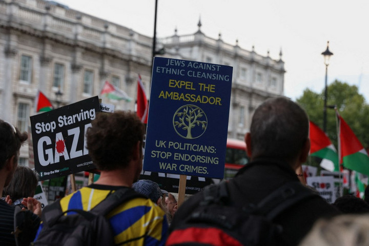 Fotó: AFP/Anadolu/Zeynep Demir Aslim Hatalmas londoni tüntetések törtek ki