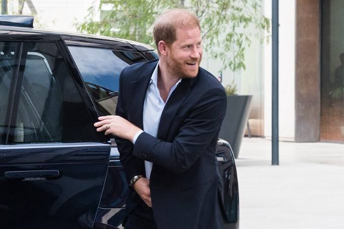 Kiszivárgott részletek Harry és Károly találkozásáról
