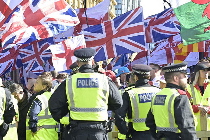 Teljes elégedetlenség Londonban