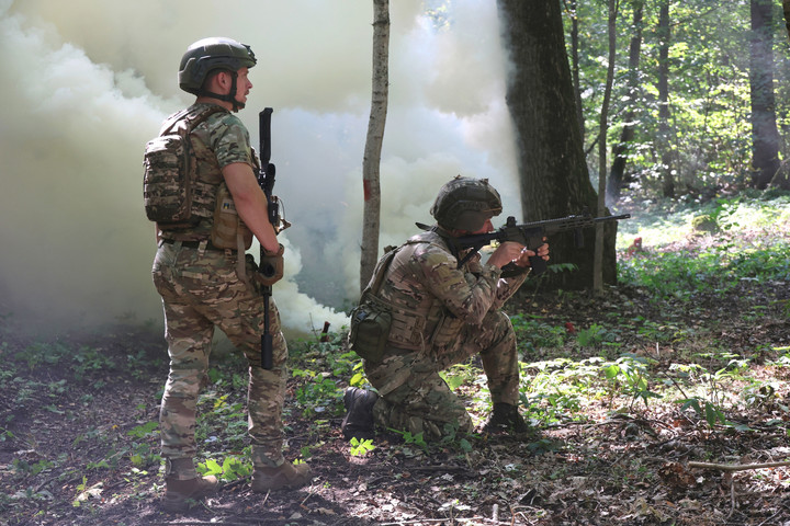 Fotó: NurPhoto via AFP/Ukrinform/Viacheslav Madiievskyi Az ukrán hadseregben megváltoztak a túlélési stratégiák