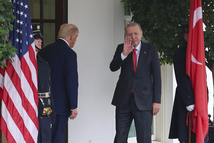 Fotó: AFP/Middle east images/Mehmet Eser Jót tárgyalt Trump és Erdogan
