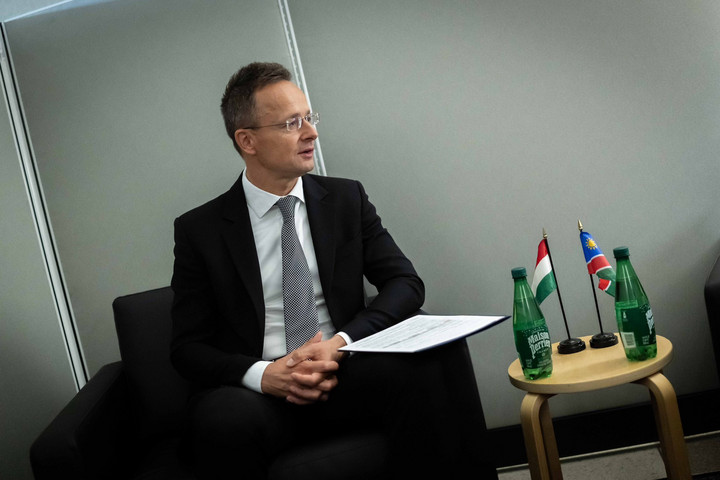 A kormány fenntartja a munkahelyteremtésre és adócsökkentésre épülő stratégiáját
