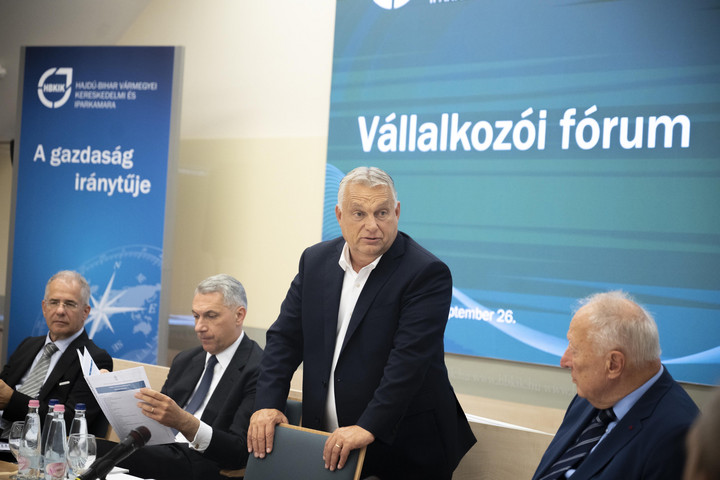 Orbán Viktor Hajdú-Bihar megye vállalkozóival tárgyalt