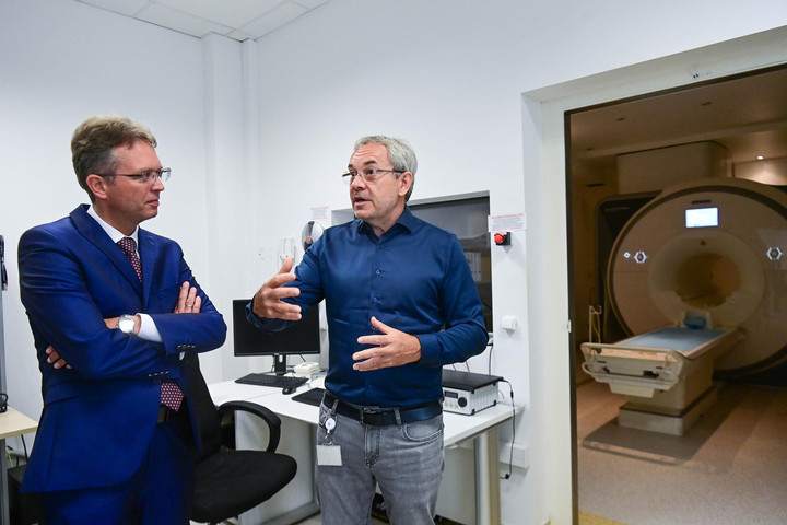 Fotó: MTI/Bruzák Noémi Hankó Balázs: történelmi léptékű béremelést kapnak a magyar kutatók
