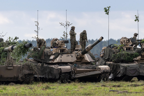 Lengyelország meddig tudna ellenállni egy váratlan orosz támadásnak?