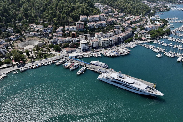 Percek alatt süllyedt el a vadonatúj luxusjacht + VIDEÓ