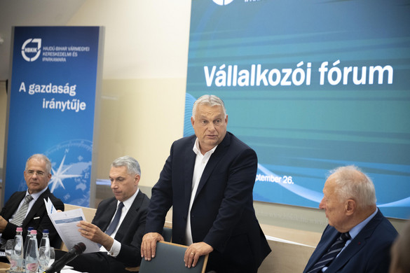 Orbán Viktor Hajdú-Bihar megye vállalkozóival tárgyalt