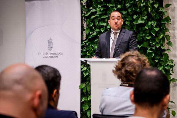 Kevesebbszer volt szükség a késési biztosításra