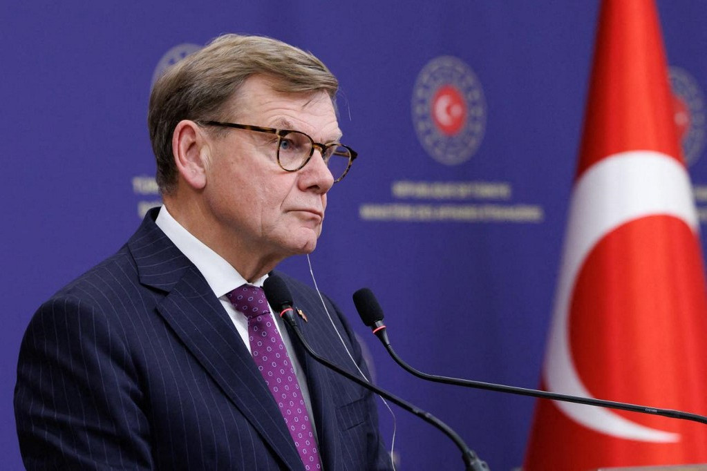 Újabb üdvözlet jött a békecsúcs miatt