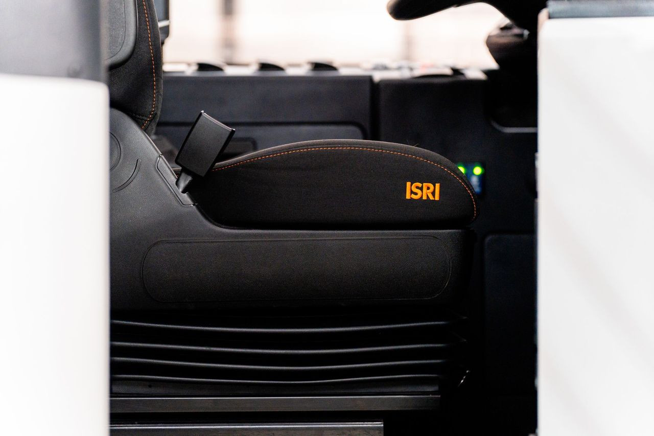 Az Ikarus legújabb fejlesztése, a 180e típusjelű, teljesen elektromos csuklós autóbusz sikeresen debütált