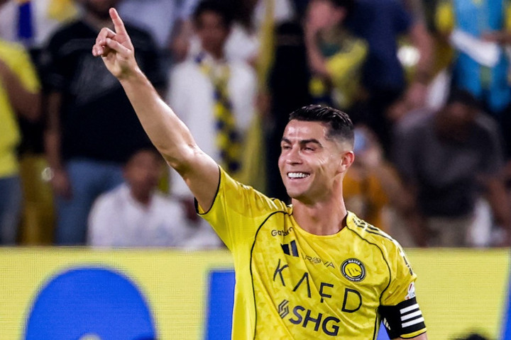 Cristiano Ronaldo lett a világ első milliárdos futballistája