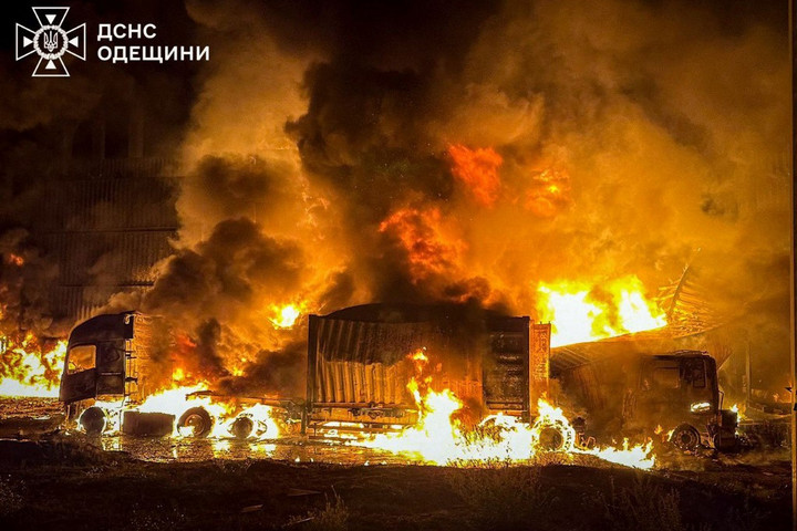 Fotó: AFP/Ukrainian Emergency Service/Handout Az ukránok visszavonuláskor felrobbantották a Togliatti–Odessza ammóniavezetéket