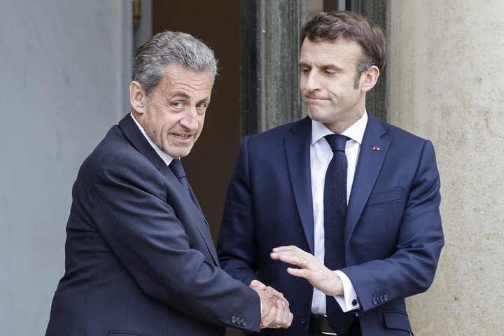 Fotó: Ludovic MARIN / AFP Macron fogadta Nicolas Sarkozyt