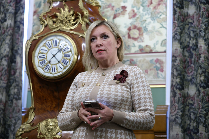 Fotó: AFP/Pool/Ramil Sitdikov Zaharova a lengyel külügyminisztert Oszama bin Ladenhez hasonlította