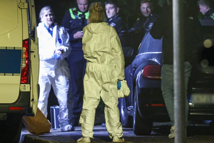 A megkéselt német polgármester szerint örökbe fogadott lánya támadta meg őt