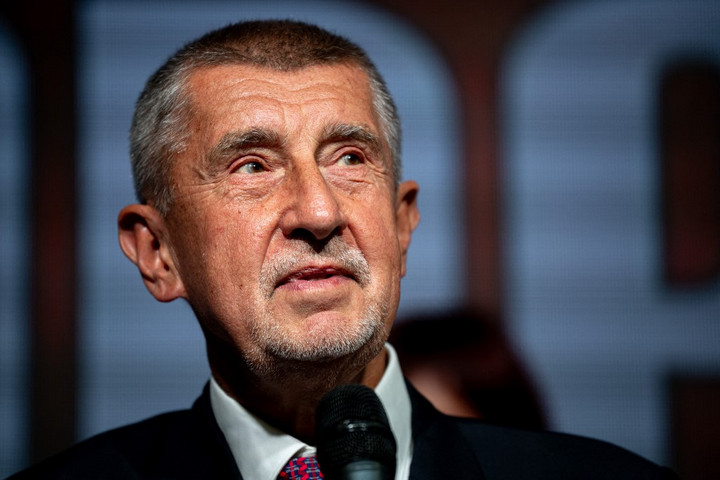 Másfél hét és új kormány lehet Prágában