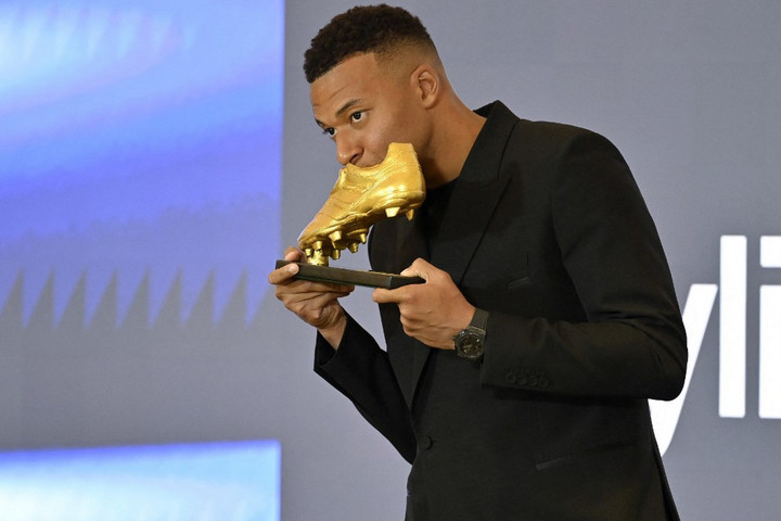 Fotó: AFP/Anadolu/Burak Akbulut Kylian Mbappé átvette az Aranycipőt