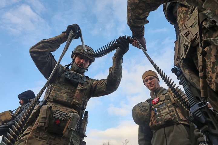 Fotó: NurPhoto via AFP/Viacheslav Madiievskyi Harcok folynak Herszonért