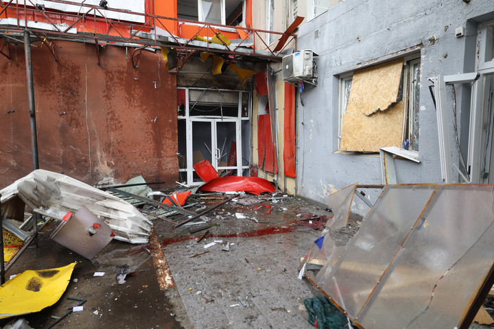 Moszkva polgári célpontok bombázásával vádolja Kijevet