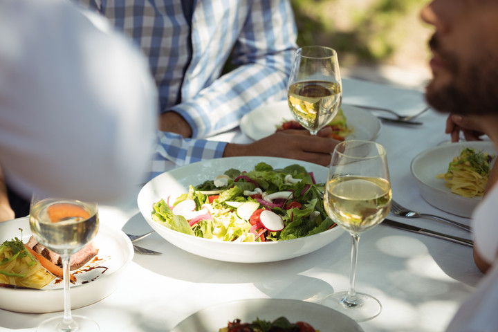Fotó: NorthFoto A rákkutató szerint az alkohol elleni figyelmeztetés túlzó