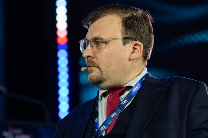Fotó: Facebook/Koskovics Zoltán - Geopolitika Magyarország a nemzetközi politika fontos szereplőjévé vált